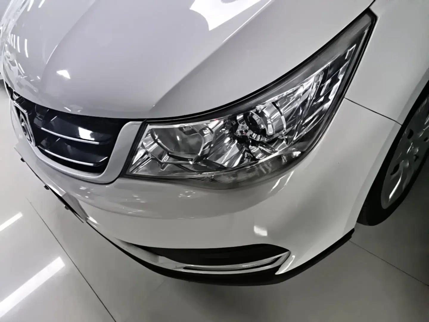 Baojun 730 2016 Revised 1.5L Manual Standard Version 7 Seats China V Emission Standard — миниатюра 9