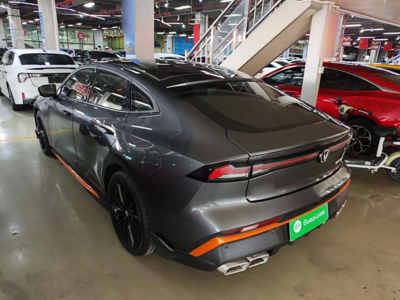 CHANGAN UNI-V 2024 1.5T Prestige Sport Edition — миниатюра 4