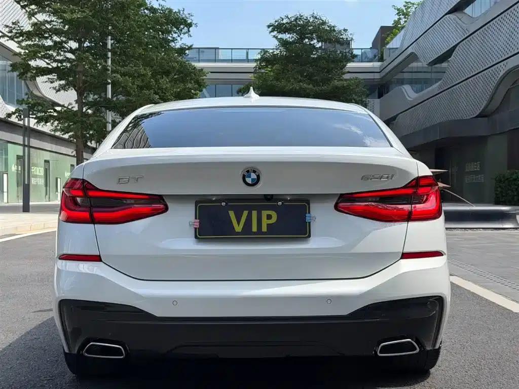 2021 BMW 6 Series GT 630i M Sport Package — миниатюра 21