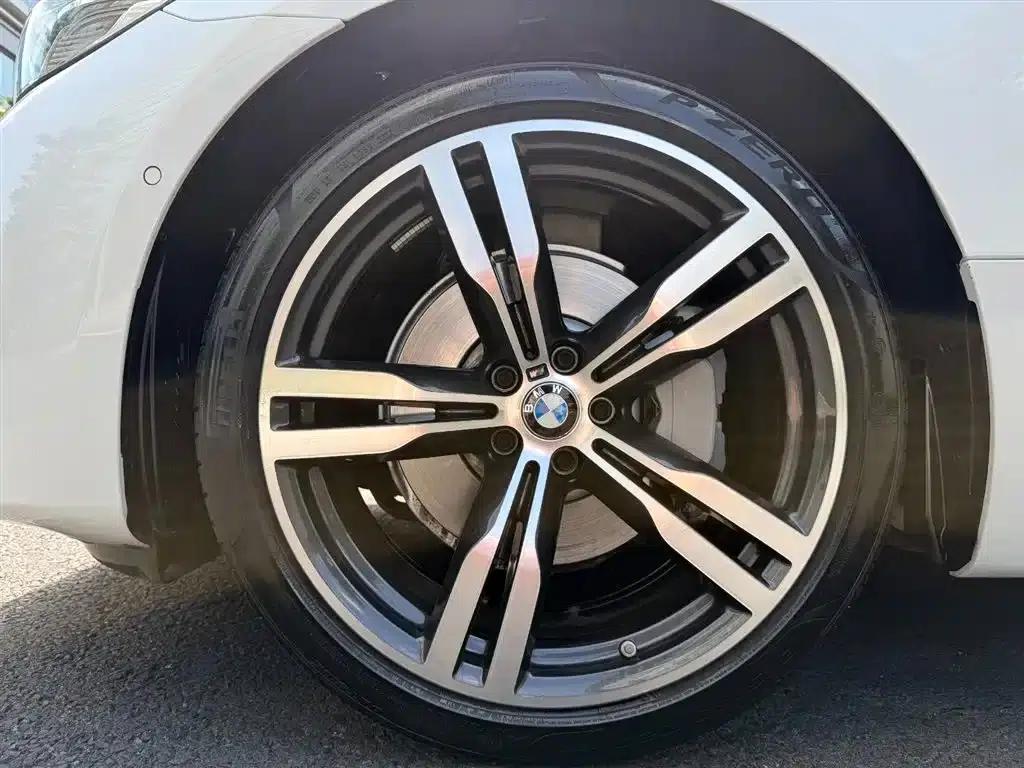 2021 BMW 6 Series GT 630i M Sport Package — миниатюра 7
