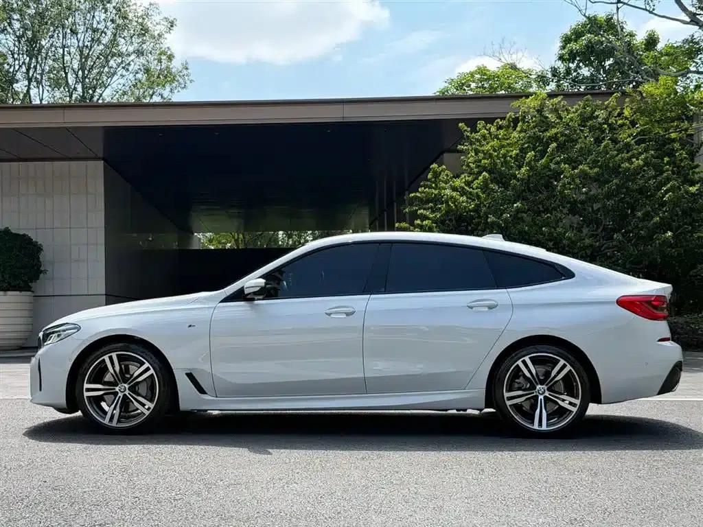 2021 BMW 6 Series GT 630i M Sport Package — миниатюра 9