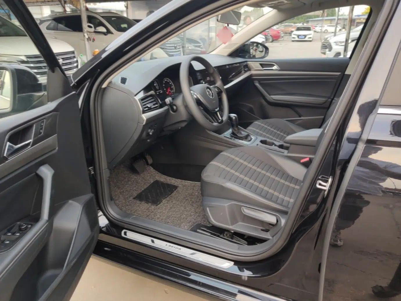 Volkswagen Lavida 2018 280TSI DSG Comfort Edition China V Standard — миниатюра 19