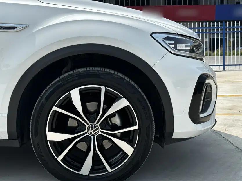 Volkswagen T-ROC 2024 300TSI DSG Two-Wheel-Drive Chen Guang Edition — миниатюра 3