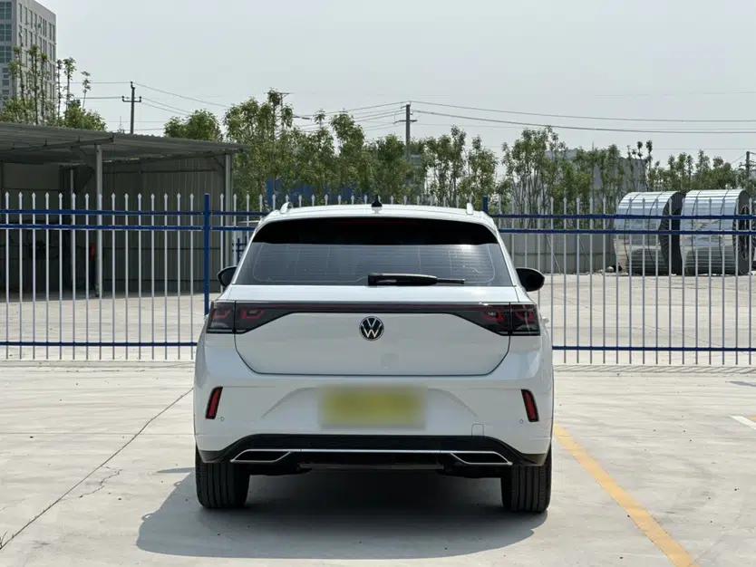 Volkswagen T-ROC 2024 300TSI DSG Two-Wheel-Drive Chen Guang Edition — миниатюра 9