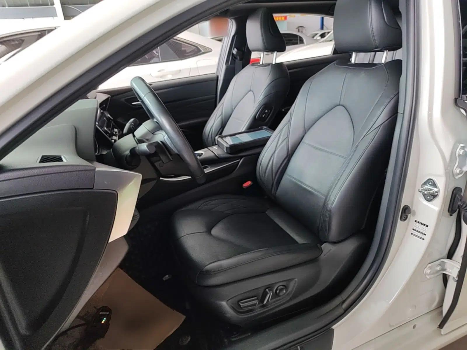 Toyota Avalon 2019 2.5L Touring Premium Version China VI Standard — миниатюра 18