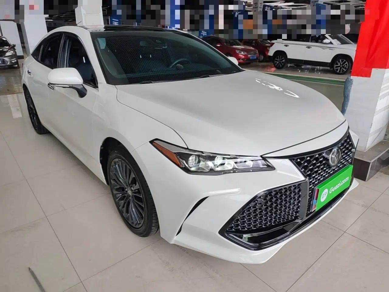 Toyota Avalon 2019 2.5L Touring Premium Version China VI Standard — миниатюра 3