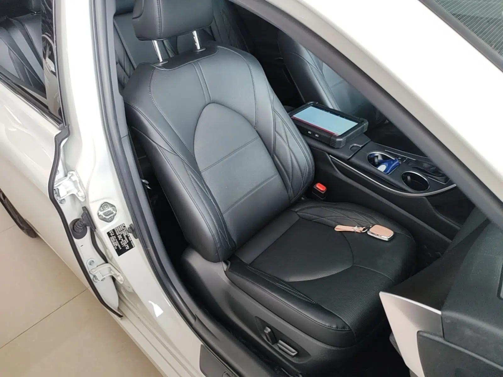 Toyota Avalon 2019 2.5L Touring Premium Version China VI Standard — миниатюра 23