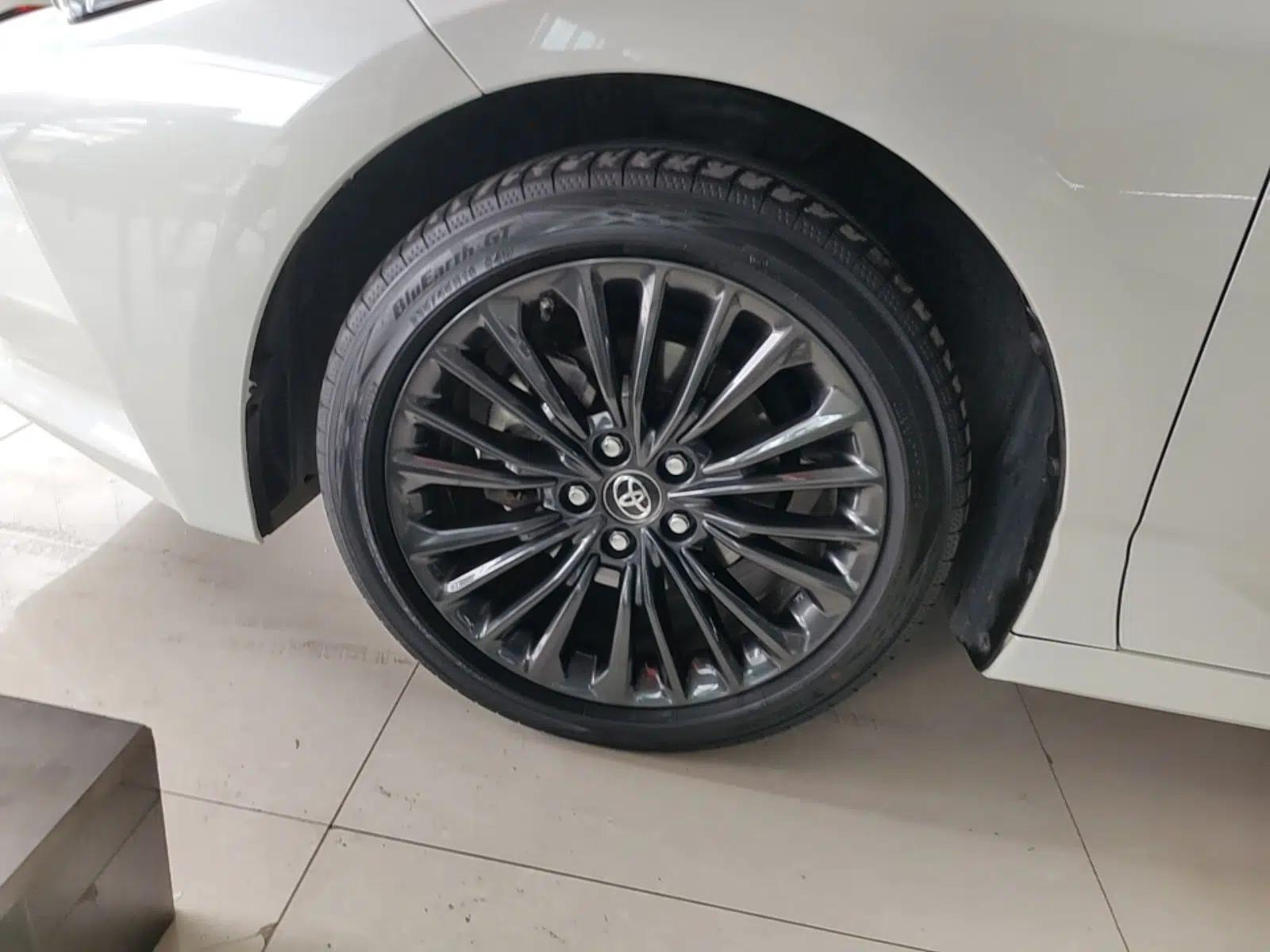 Toyota Avalon 2019 2.5L Touring Premium Version China VI Standard — миниатюра 8