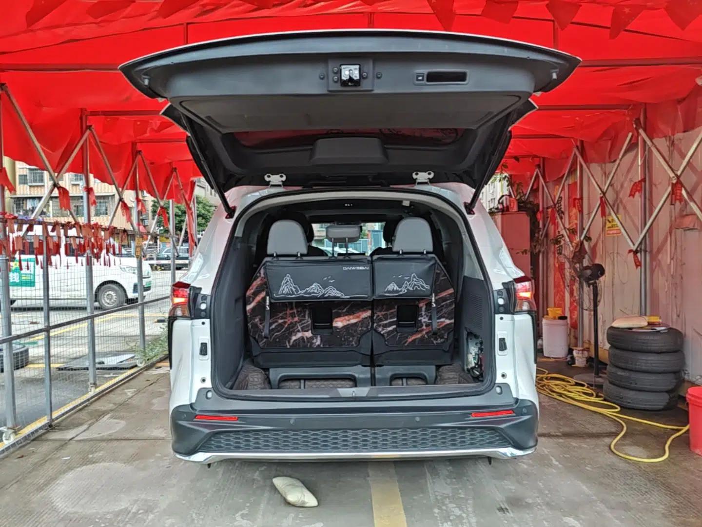 Toyota Granvia 2024 2.5L Hybrid Comfort Edition — миниатюра 22