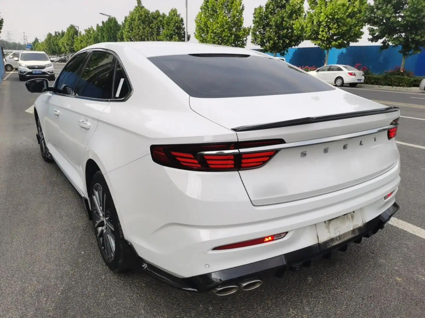 Geely Auto Preface 2023 1.5TD Kunlun Edition — миниатюра 4