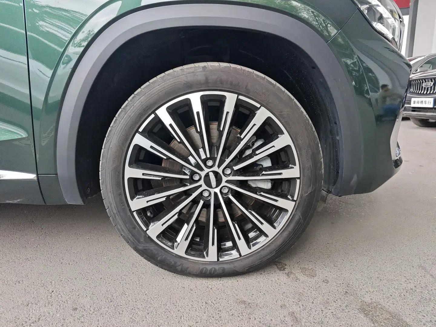 Geely Auto Monjaro L 2025 Dongfang Yao 2.0TD Automatic All-Wheel-Drive Wangyue Edition — миниатюра 4