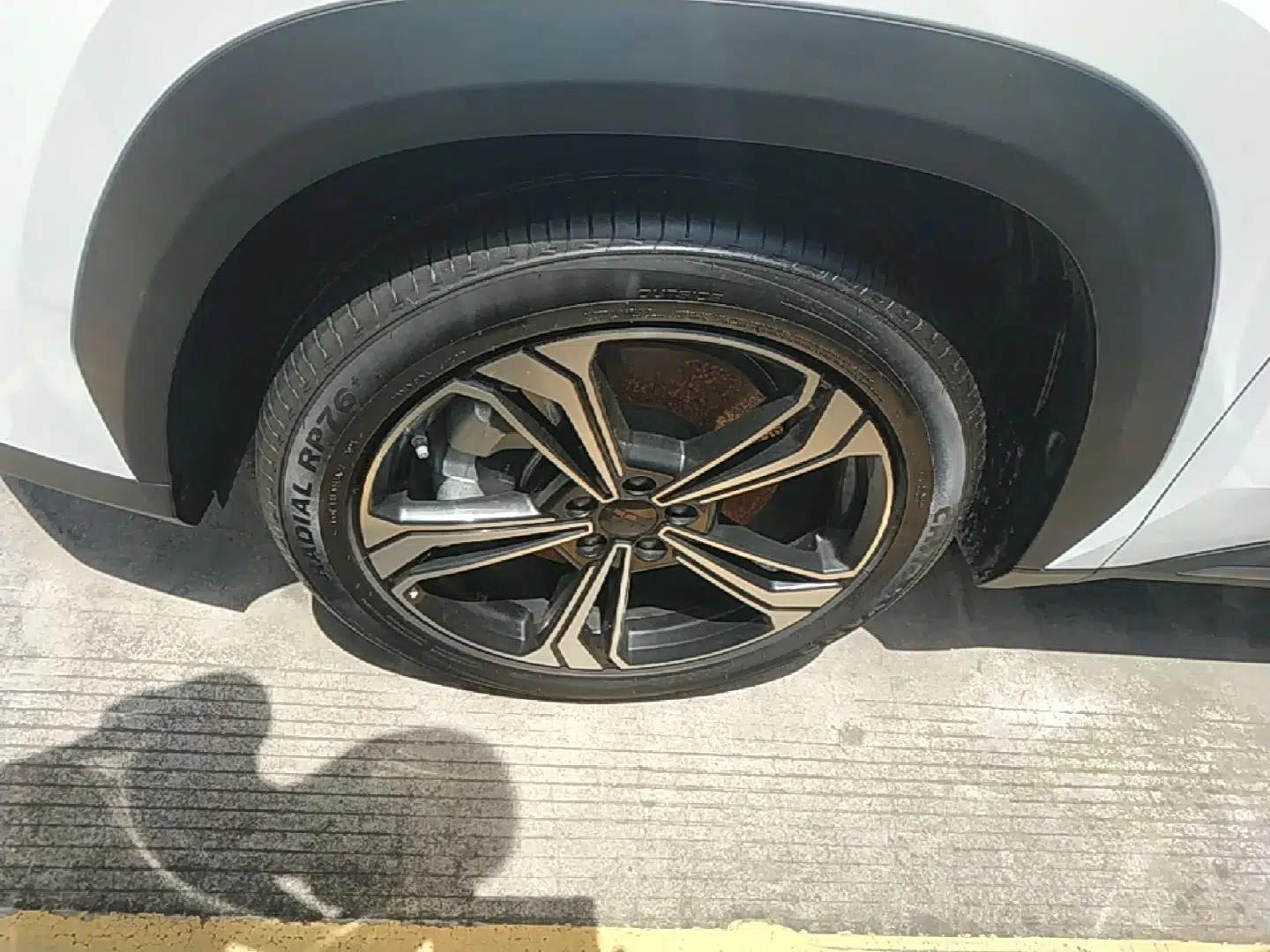 Geely Galaxy L7 2025 EM-i 115km Exploration+ Edition — миниатюра 8