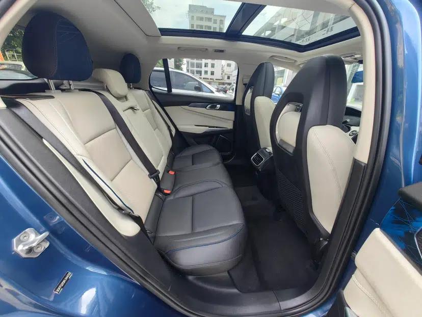 Lynk & Co 01 2019 2.0T Two-Wheel Drive Zhaopu Version China VI Standard — миниатюра 11