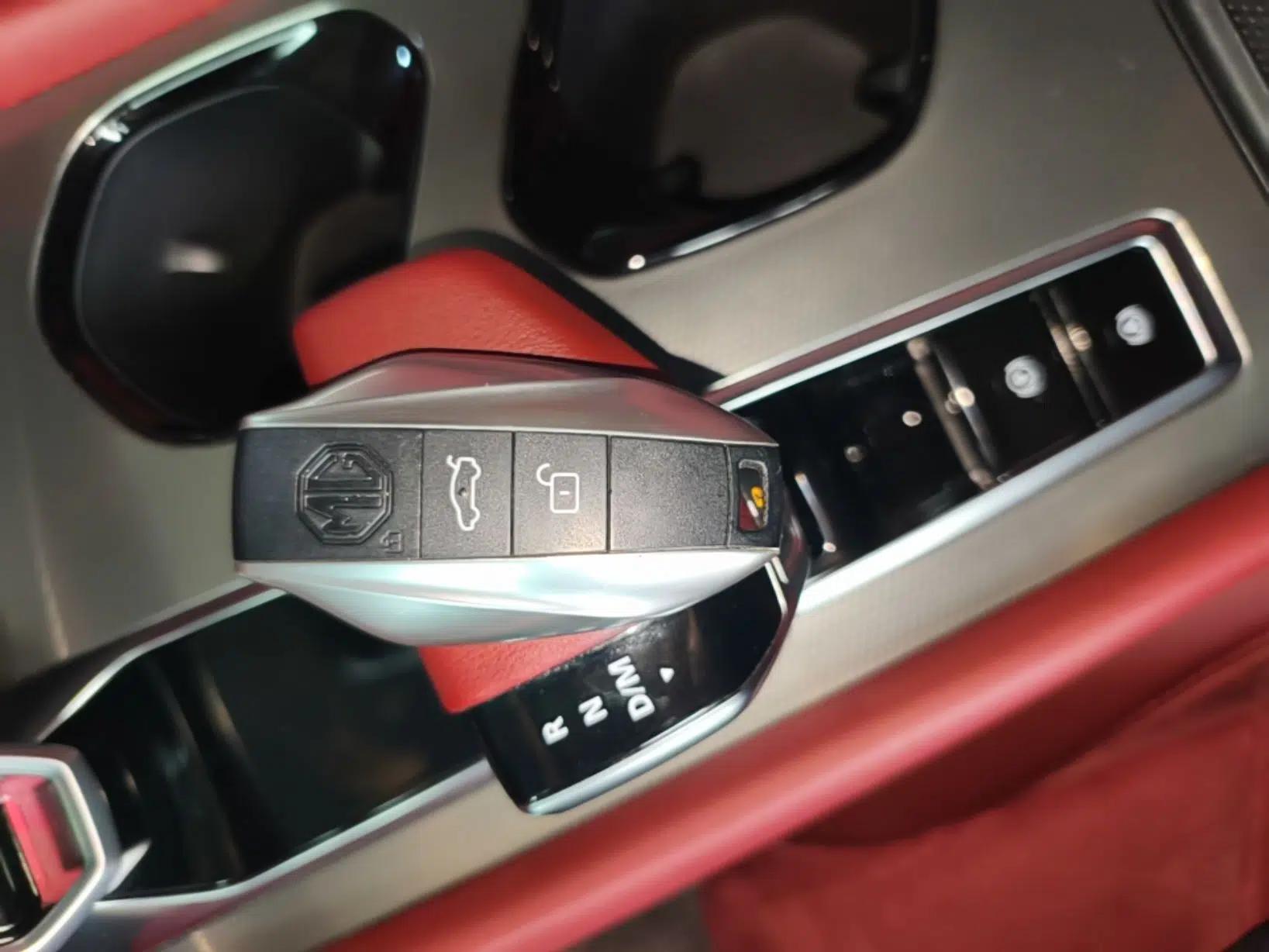 MG 7 2023 2.0T Automatic Hunter Luxury Edition — миниатюра 12