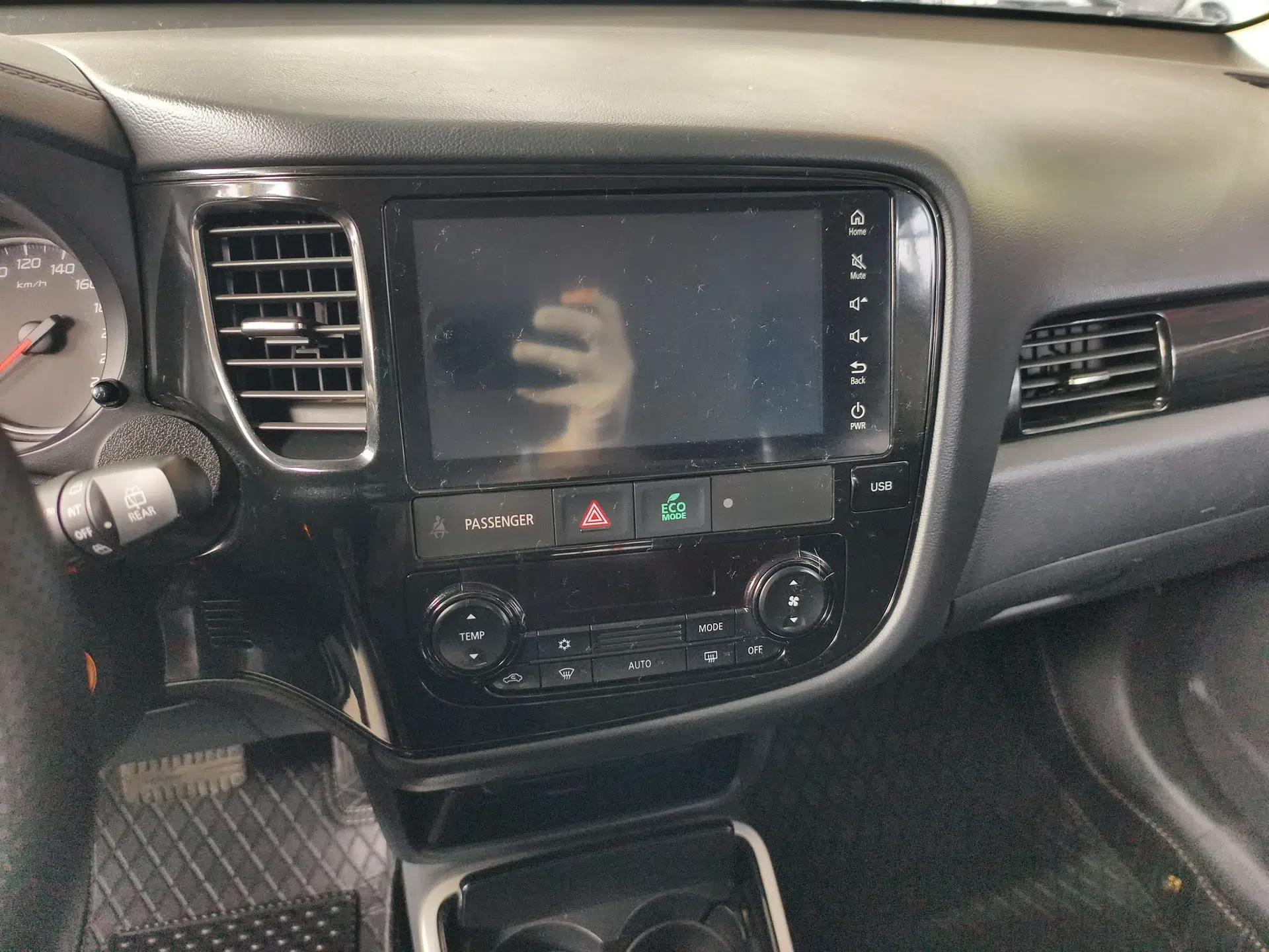 Mitsubishi Outlander 2021 Revised Version 2.0L Two-Wheel Drive Comfort Edition 5 Seats — миниатюра 11