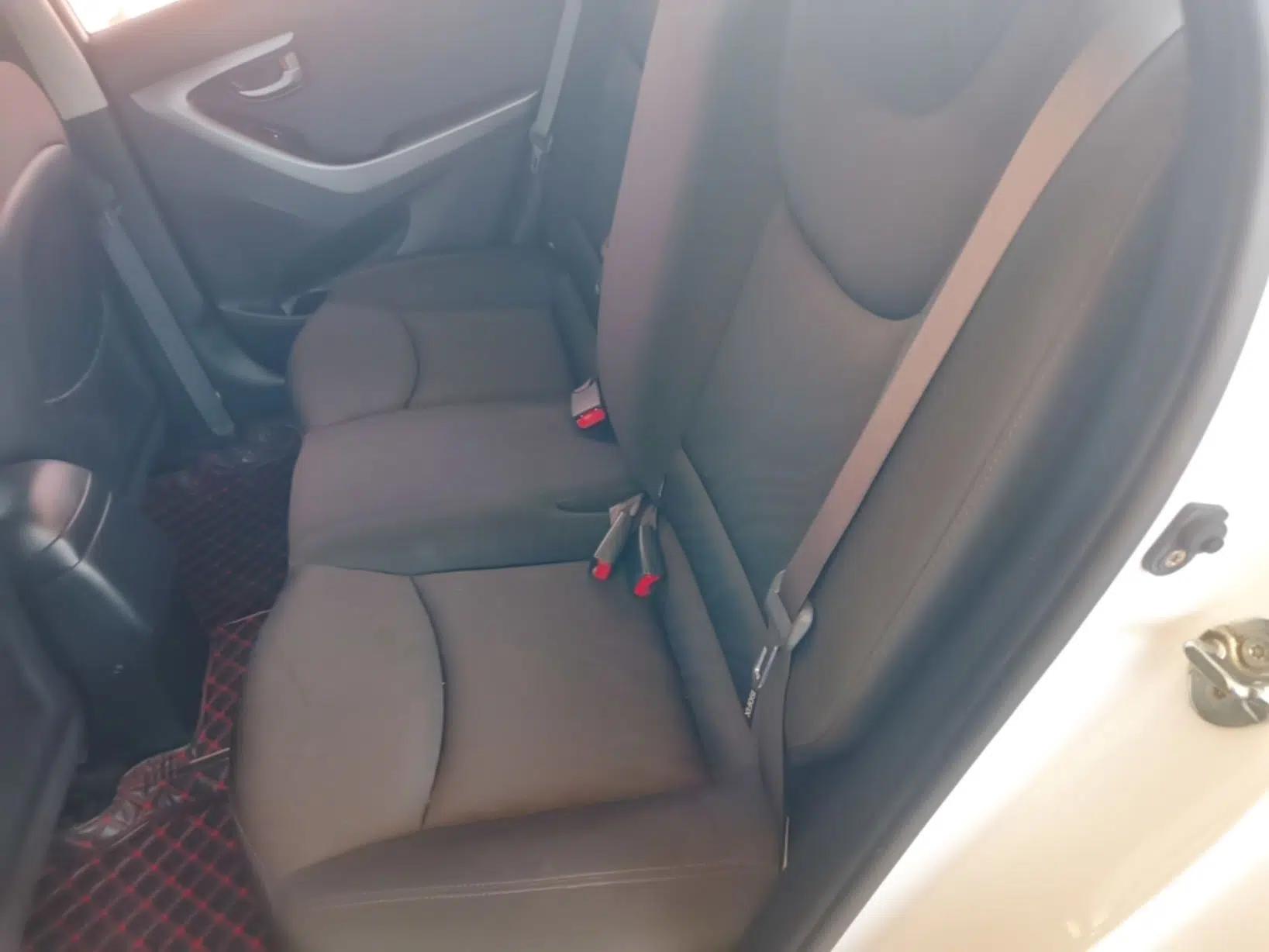 Hyundai Elantra (5th Generation / Langdong) 2016 1.6L Automatic Smart Version — миниатюра 19