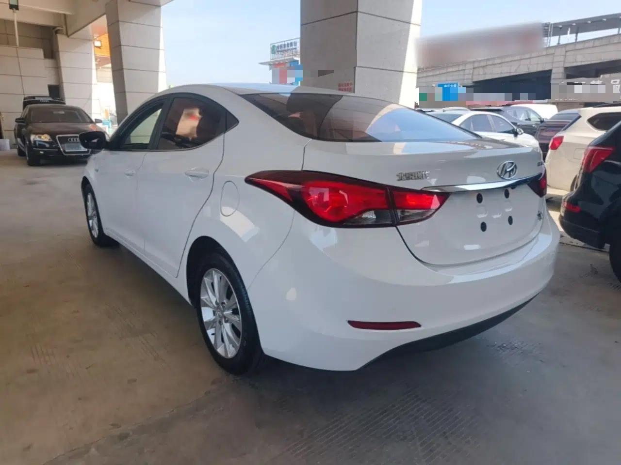 Hyundai Elantra (5th Generation / Langdong) 2016 1.6L Automatic Smart Version — миниатюра 7