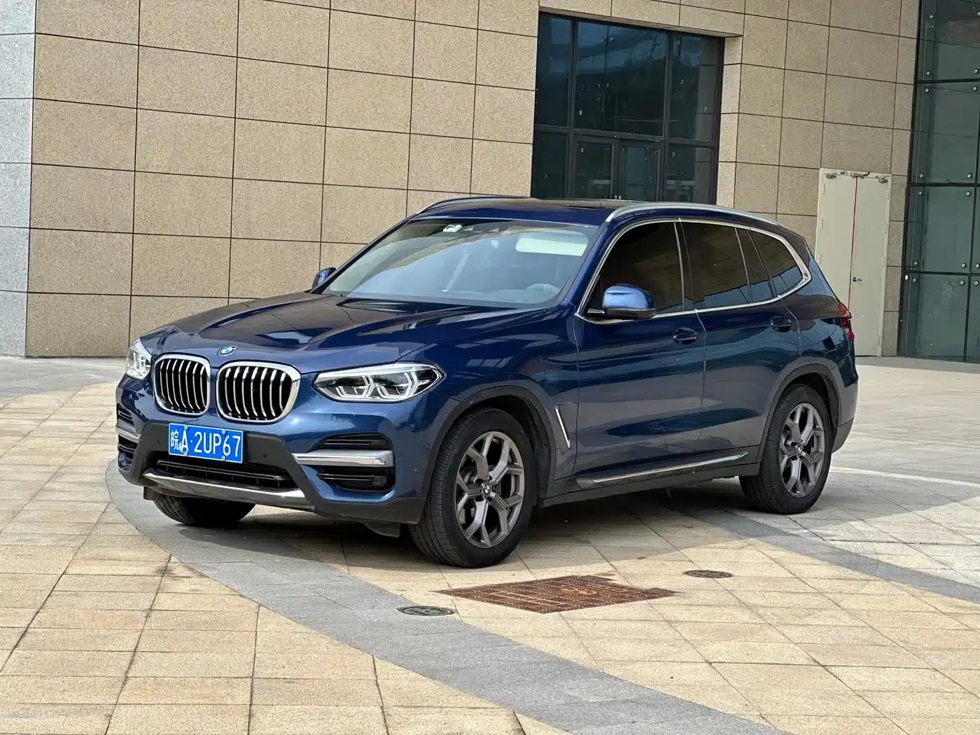 BMW X3 2021 xDrive28i Luxury Package — миниатюра 3