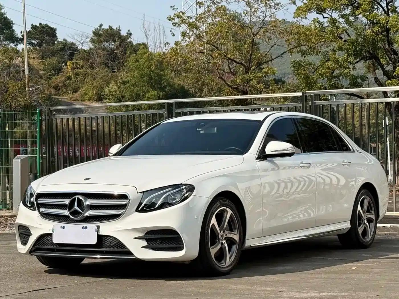 2016 Mercedes-Benz E-Class E 300 L Sport Style — миниатюра 1