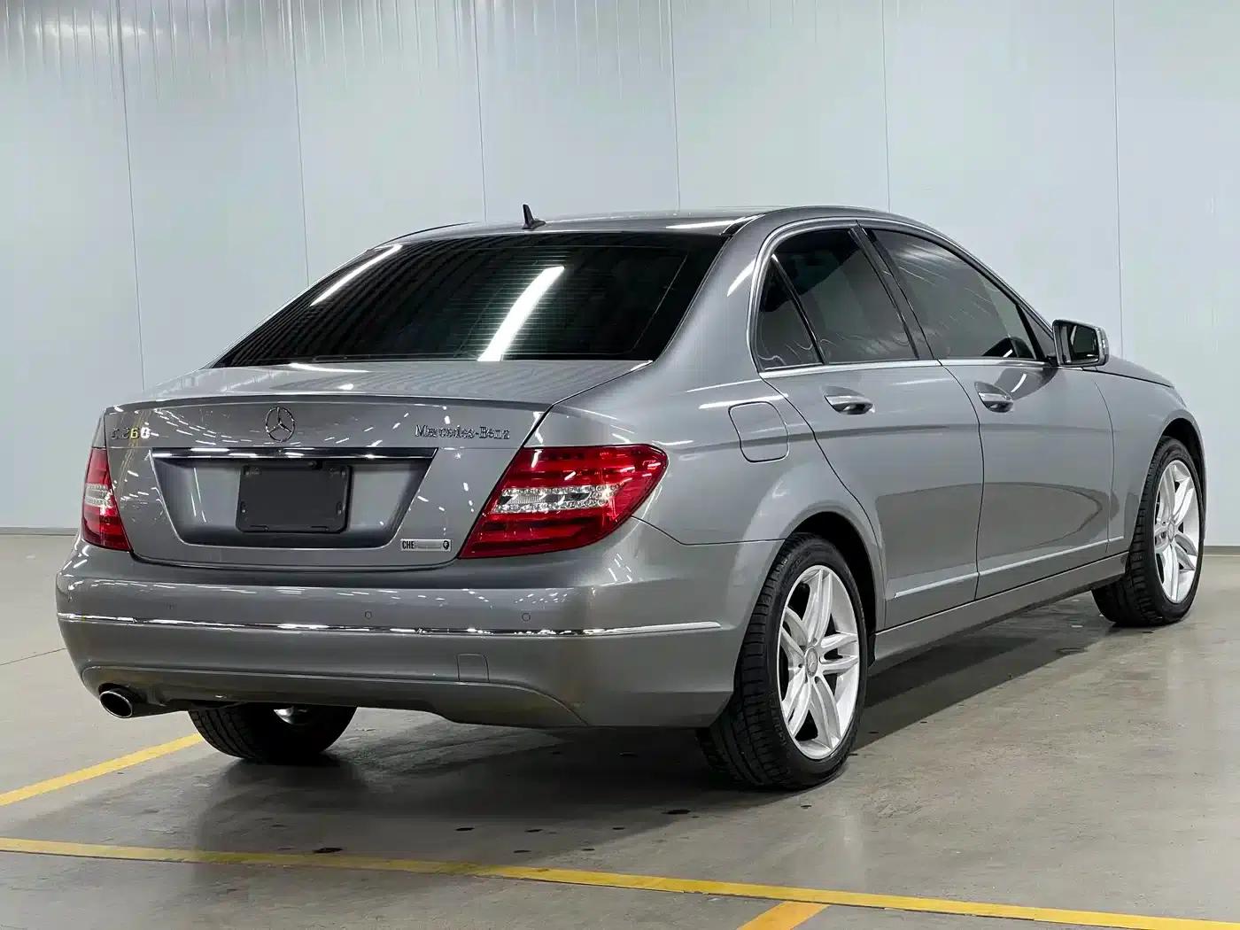 Mercedes-Benz C-Class 2013 C 260 CGI Fashion Model — миниатюра 4