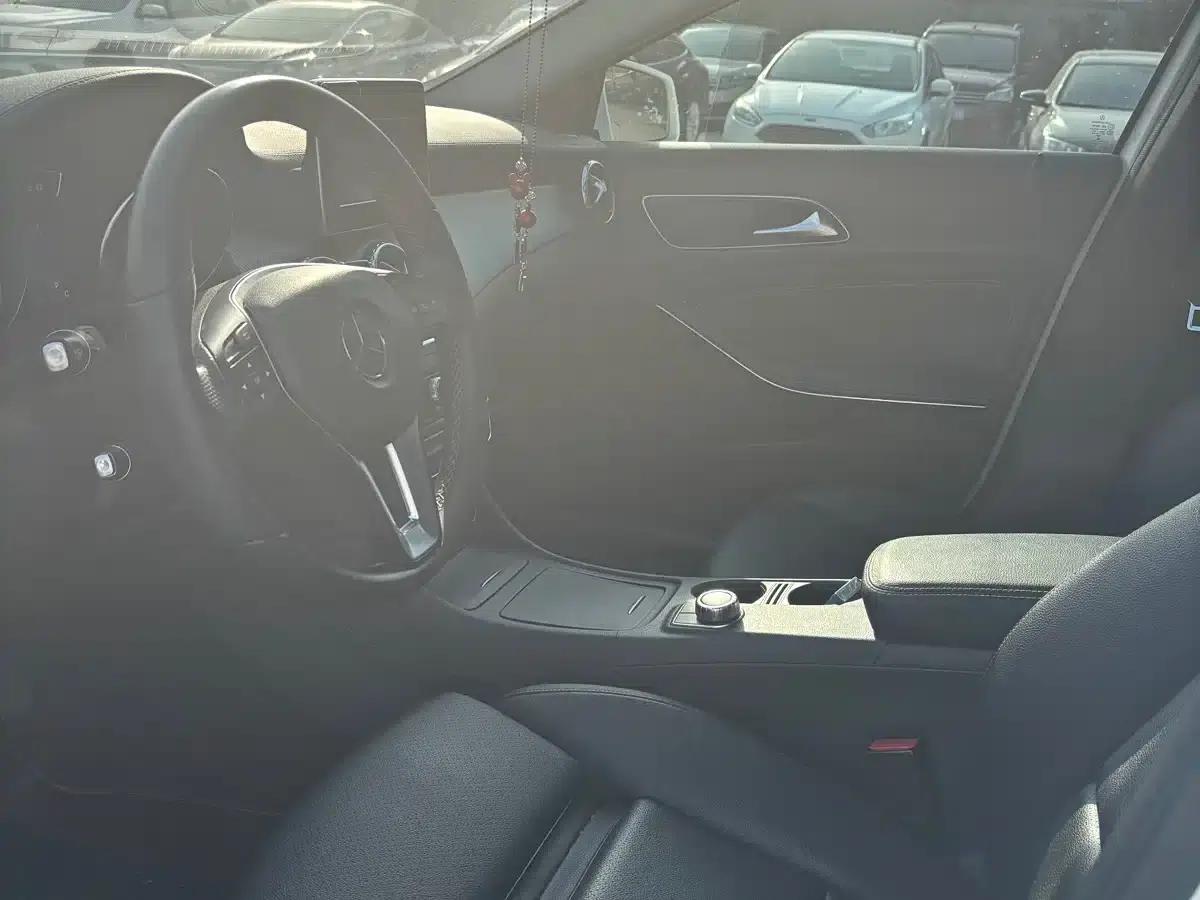 2016 Mercedes-Benz GLA 200 Fashion Edition — миниатюра 4