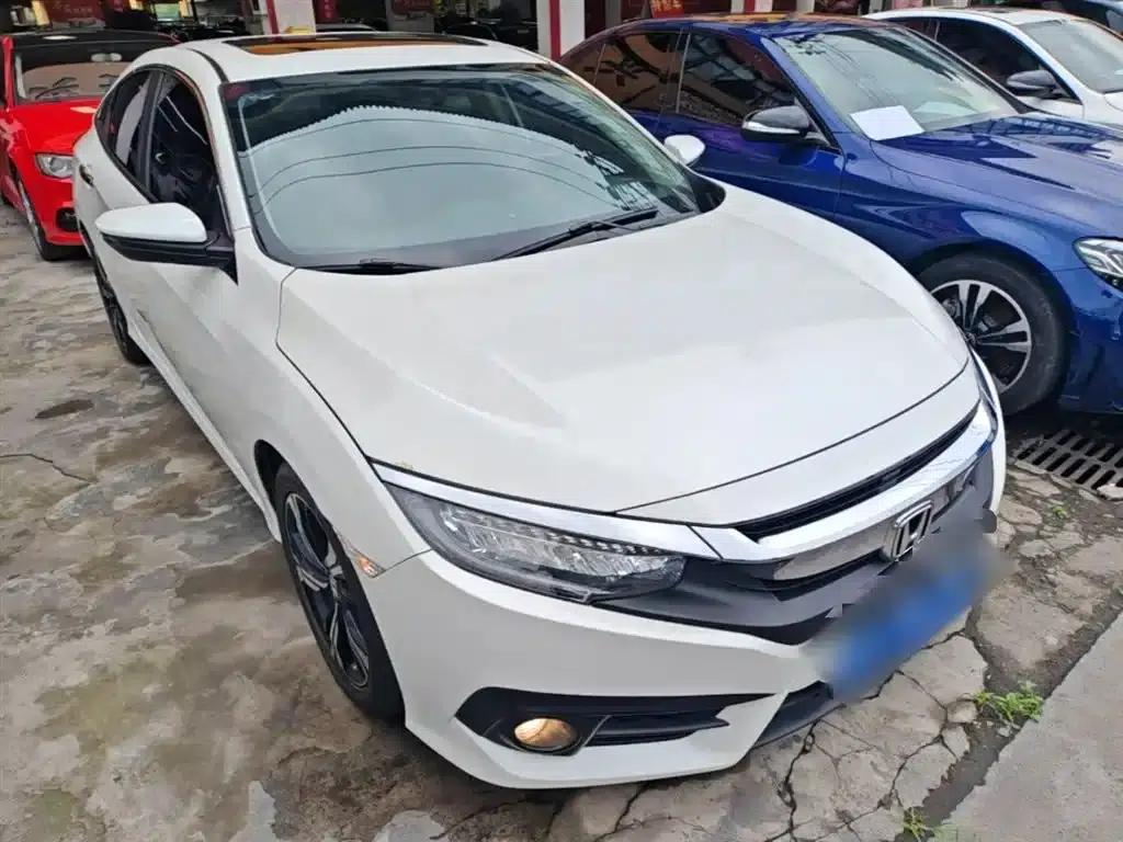 2016 Civic 220TURBO CVT Premium Edition — миниатюра 4