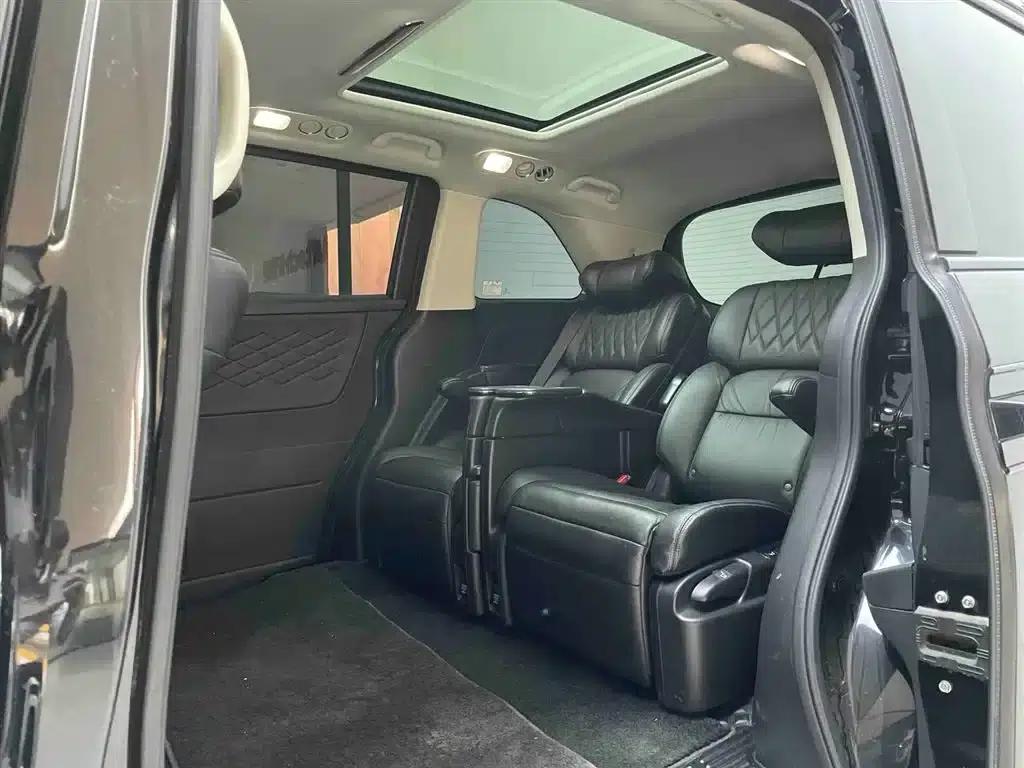 Elysion 2019 2.0L Hybrid Luxury Edition — миниатюра 10