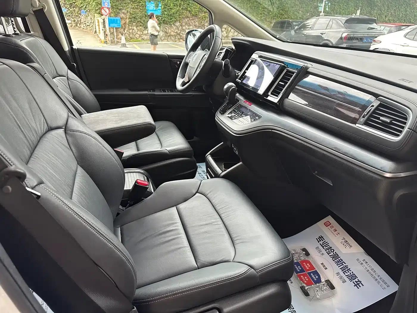 Elysion 2016 2.4L Luxury Edition — миниатюра 11