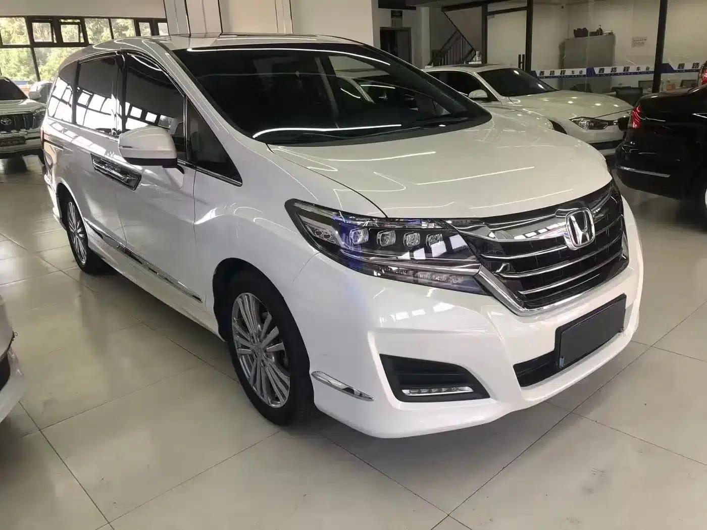 Elysion 2016 2.4L Luxury Edition — миниатюра 3