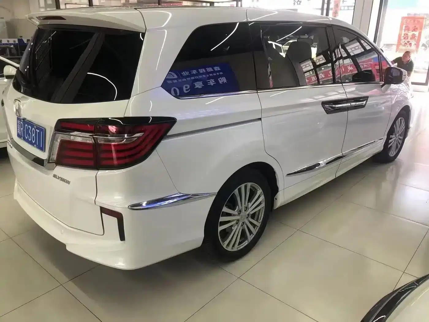 Elysion 2016 2.4L Luxury Edition — миниатюра 9