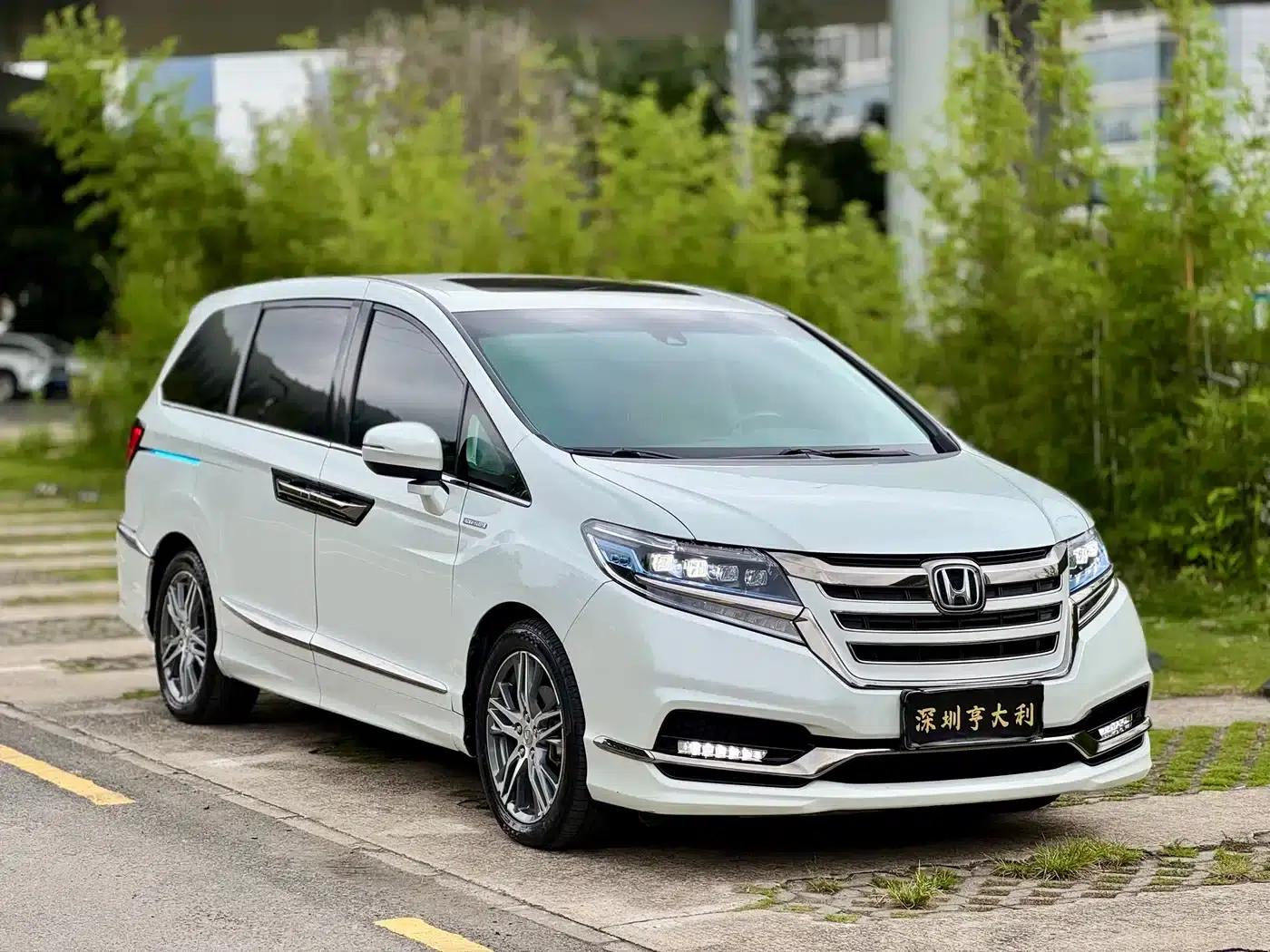 Elysion 2019 2.0L Hybrid Luxury Edition — миниатюра 19