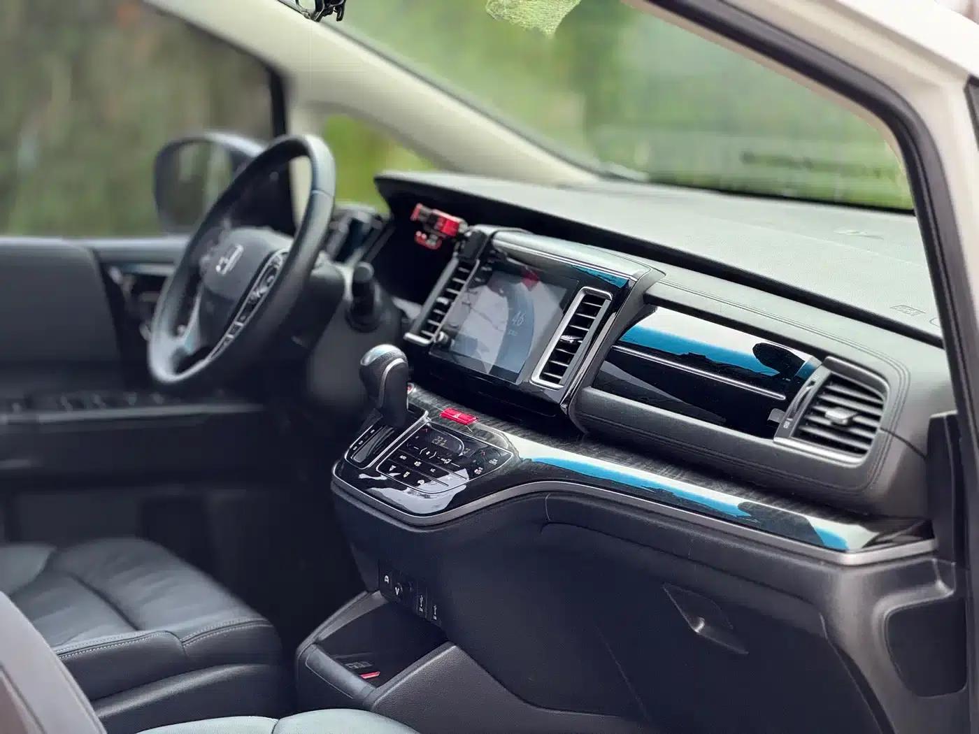 Elysion 2019 2.0L Hybrid Luxury Edition — миниатюра 20