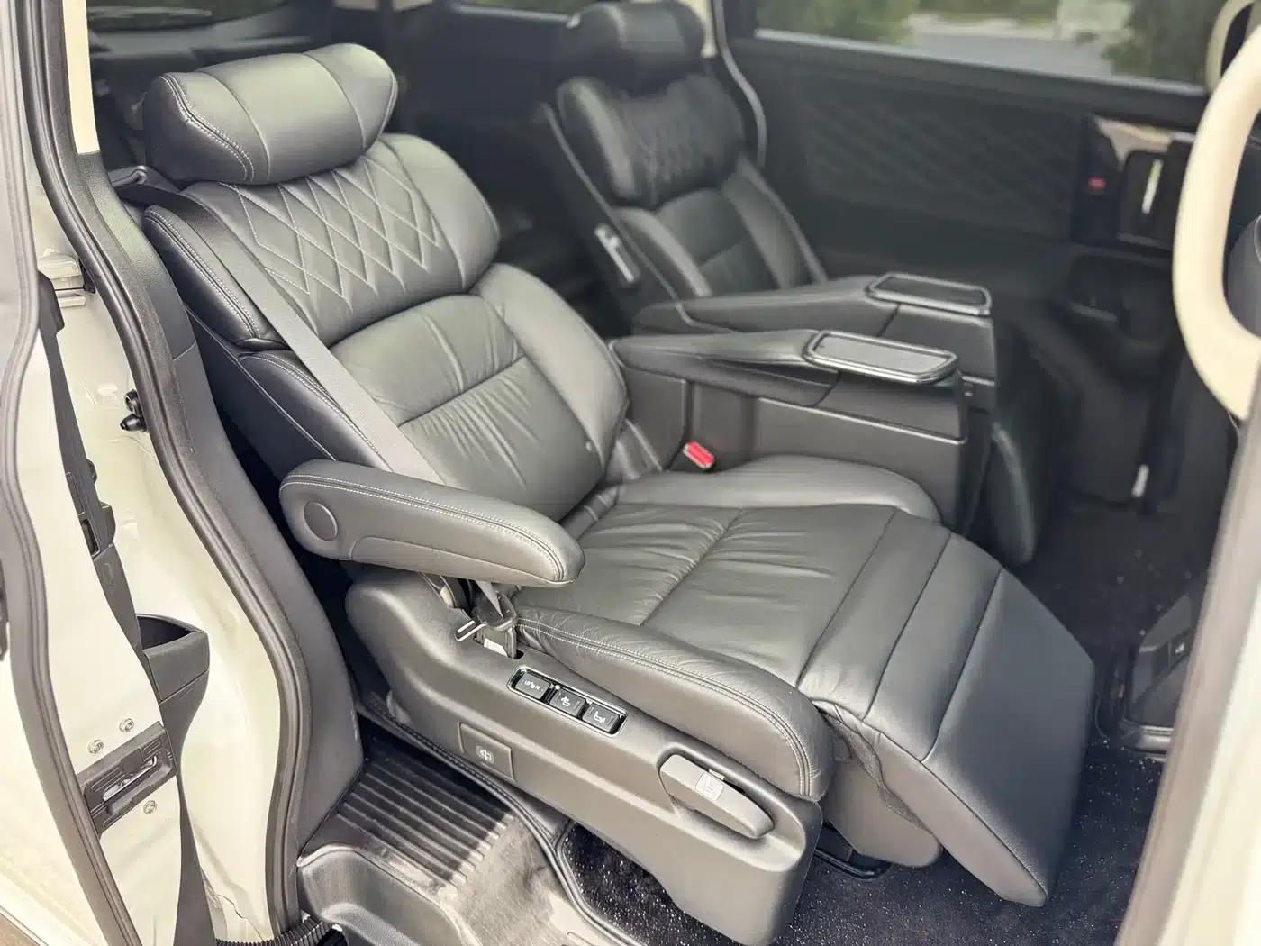Elysion 2019 2.0L Hybrid Luxury Edition — миниатюра 22