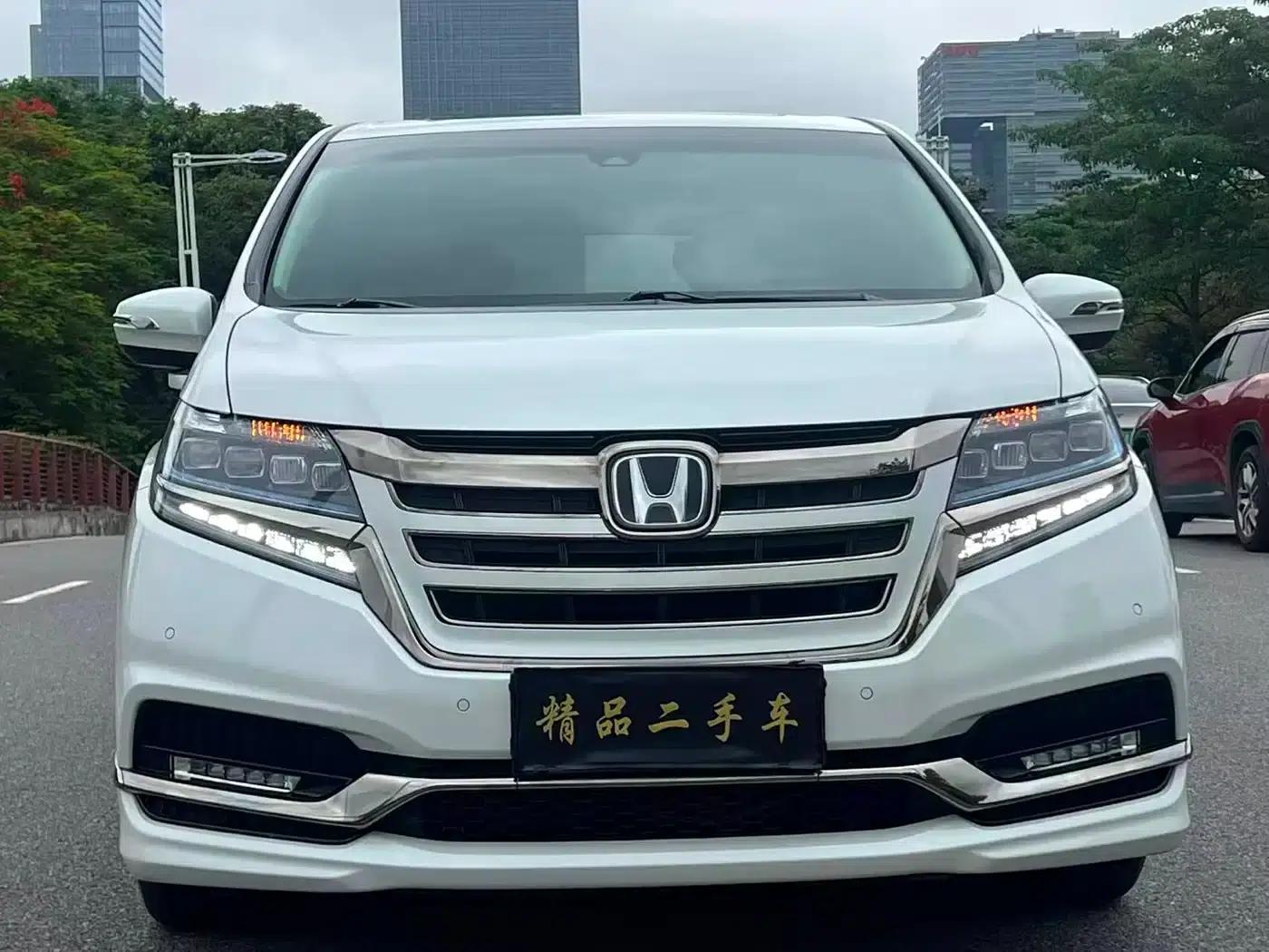 Elysion 2019 2.0L Hybrid Luxury Edition — миниатюра 2
