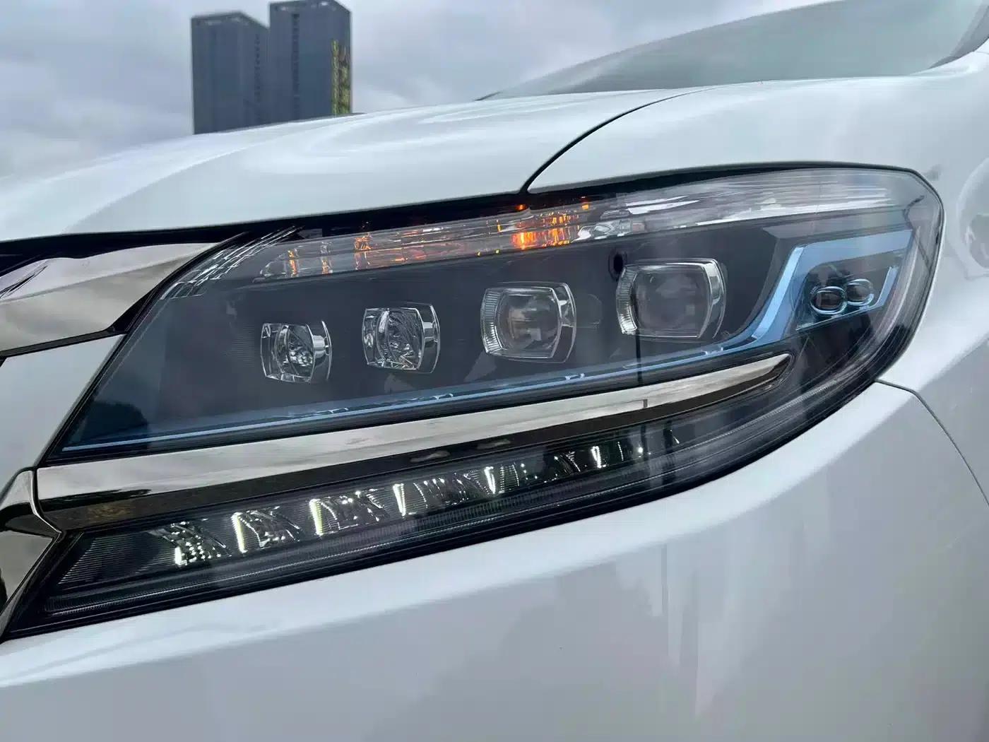 Elysion 2019 2.0L Hybrid Luxury Edition — миниатюра 17