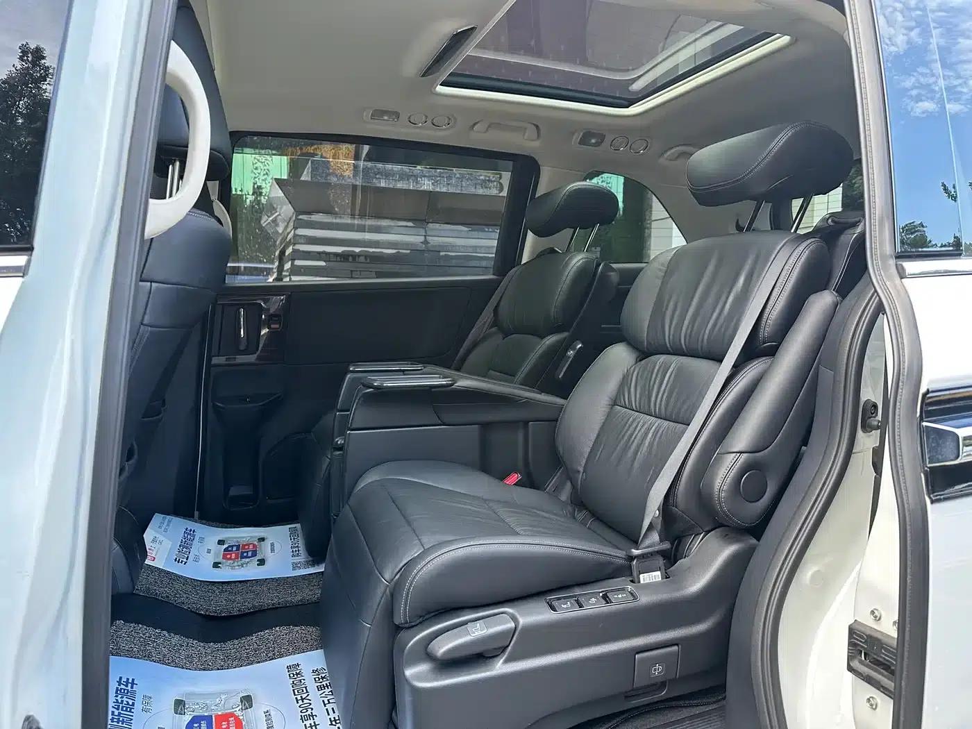 Elysion 2016 2.4L Luxury Edition — миниатюра 9