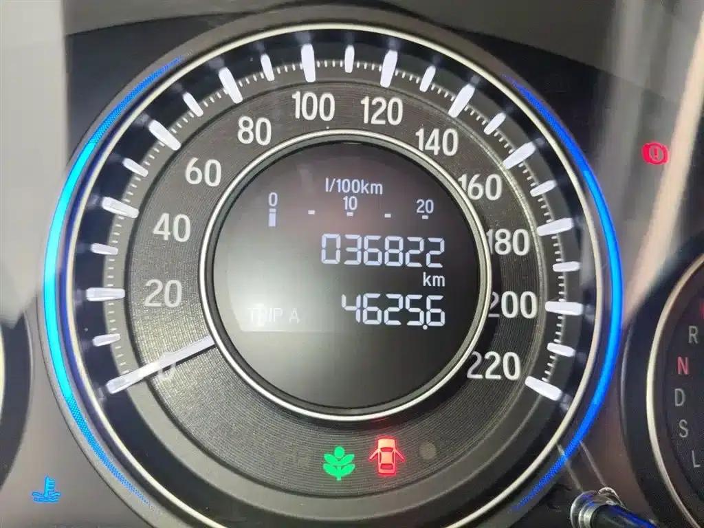 Honda Crider 2016 1.8L CVT Deluxe Edition — миниатюра 5