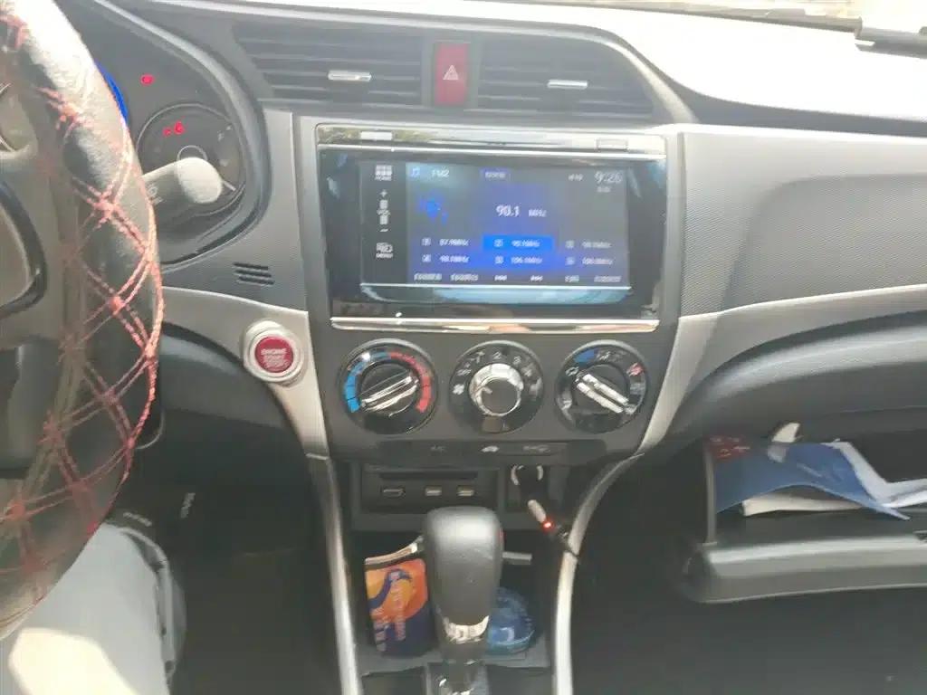 Honda Crider 2016 1.8L CVT Deluxe Edition — миниатюра 6