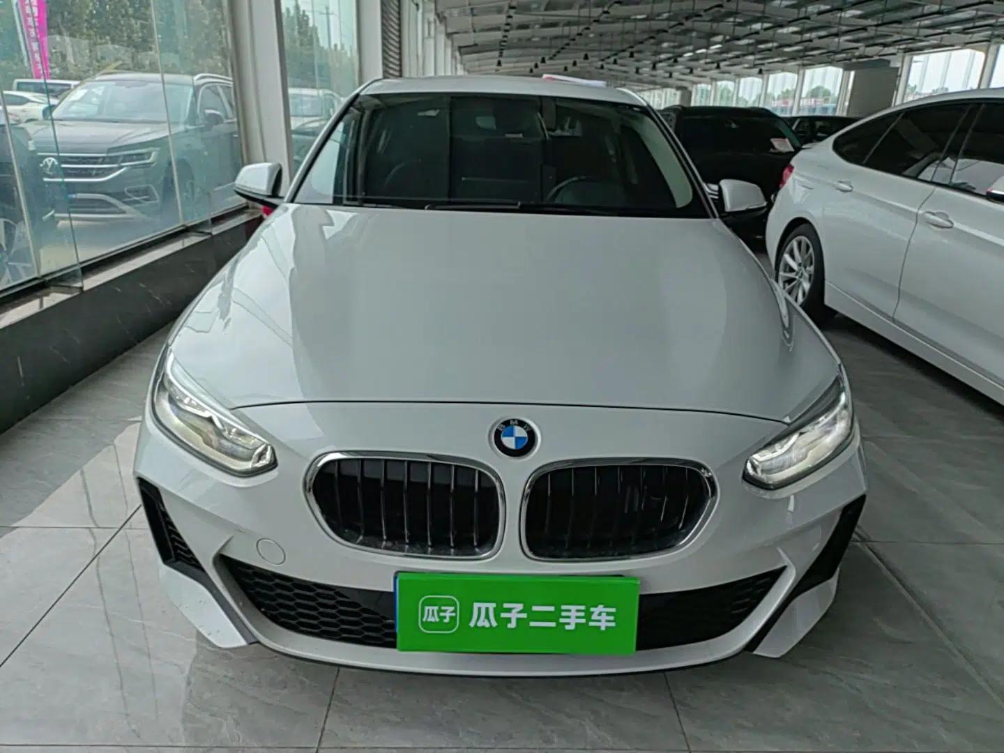 BMW 1 Series 2023 120i M Sport Edition — миниатюра 2