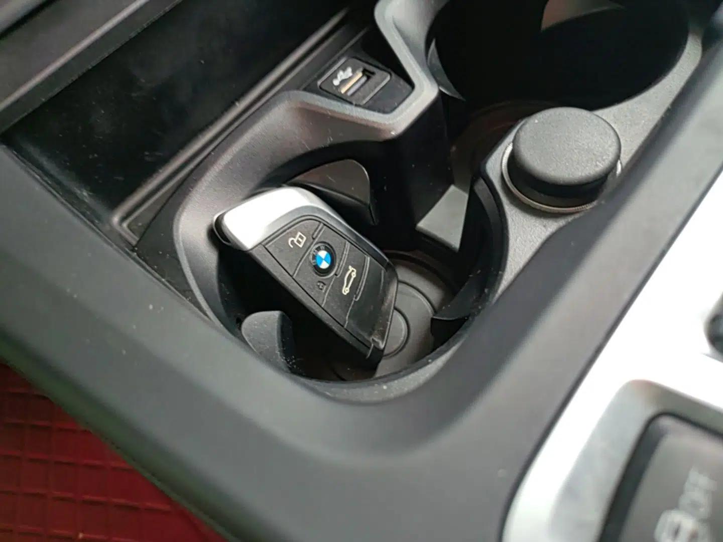 BMW 1 Series 2023 120i M Sport Edition — миниатюра 12