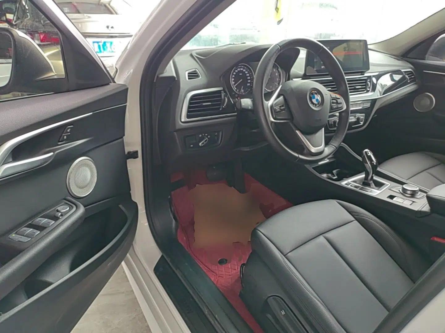 BMW 1 Series 2023 120i M Sport Edition — миниатюра 19