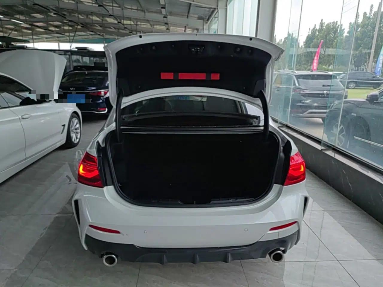 BMW 1 Series 2023 120i M Sport Edition — миниатюра 22