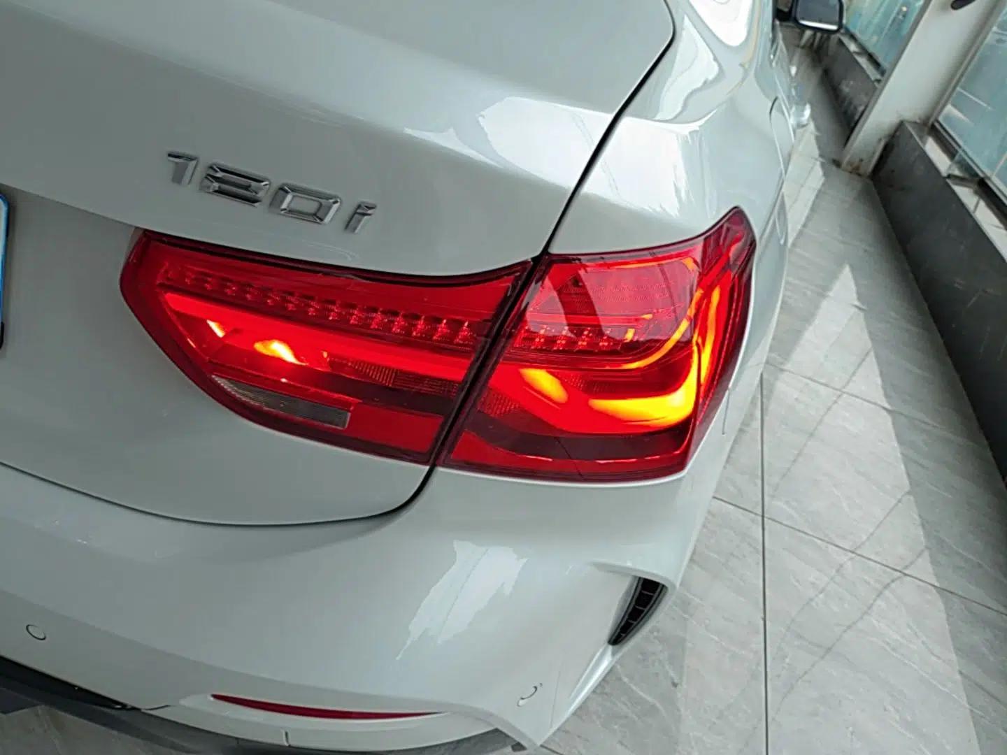 BMW 1 Series 2023 120i M Sport Edition — миниатюра 7