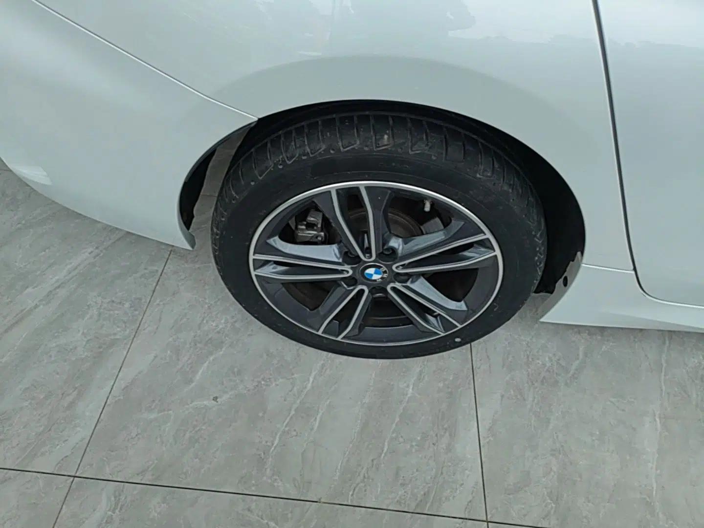 BMW 1 Series 2023 120i M Sport Edition — миниатюра 10