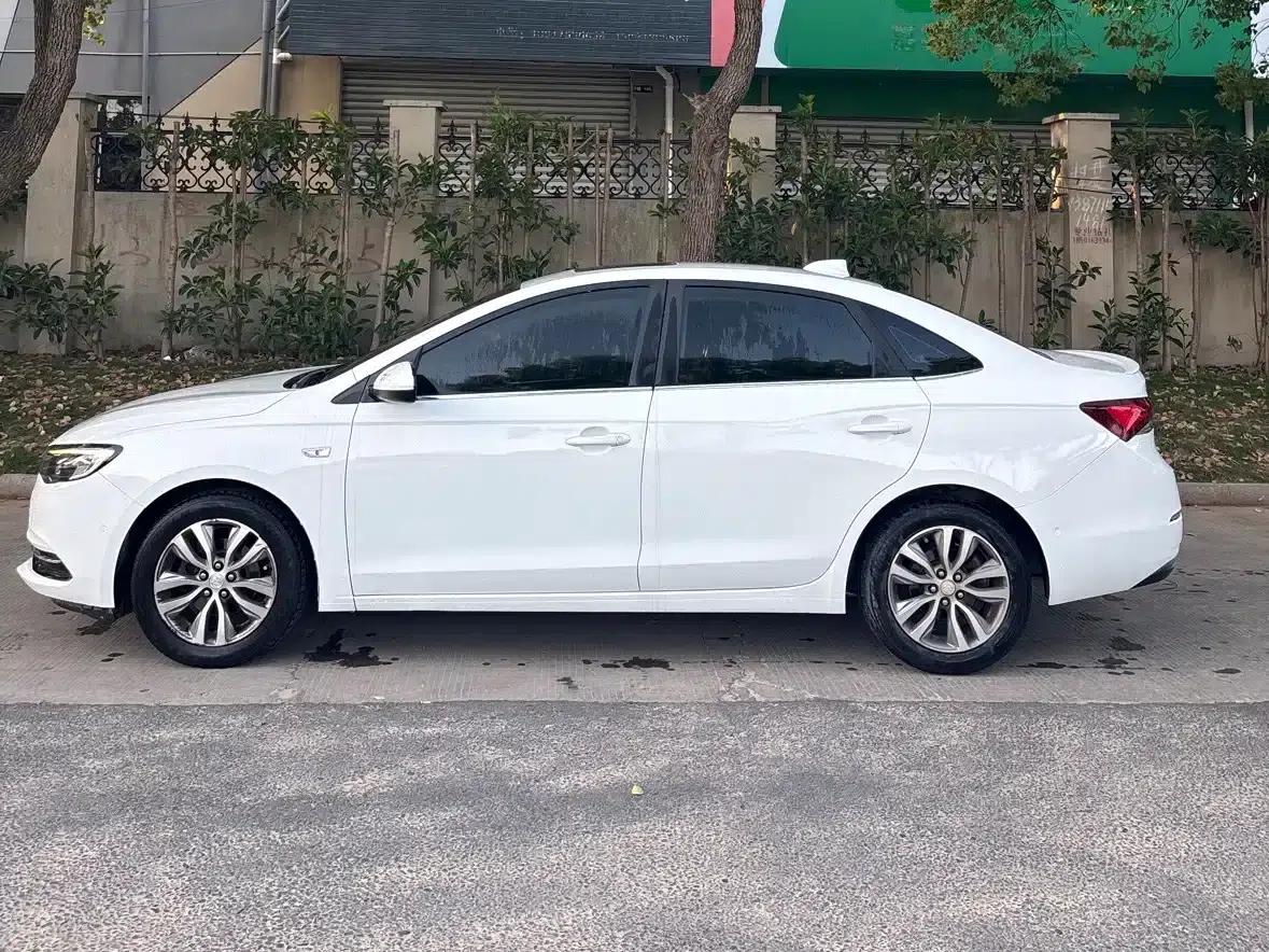 Buick Excelle 2018 18T Automatic Flagship — миниатюра 3