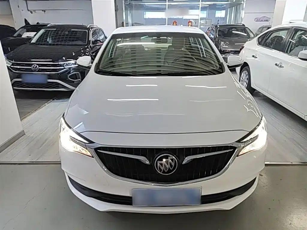 Buick Excelle 2019 15T Dual-Clutch Entry-Level Model (China VI Emission Standard) — миниатюра 3
