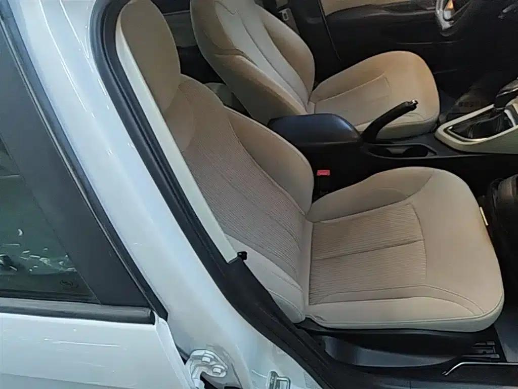 Buick Excelle 2019 15T Dual-Clutch Entry-Level Model (China VI Emission Standard) — миниатюра 25