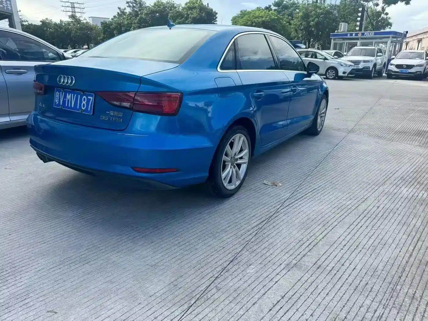 Audi A3 2018 30th Anniversary Edition Limousine 35 TFSI Progressive — миниатюра 6