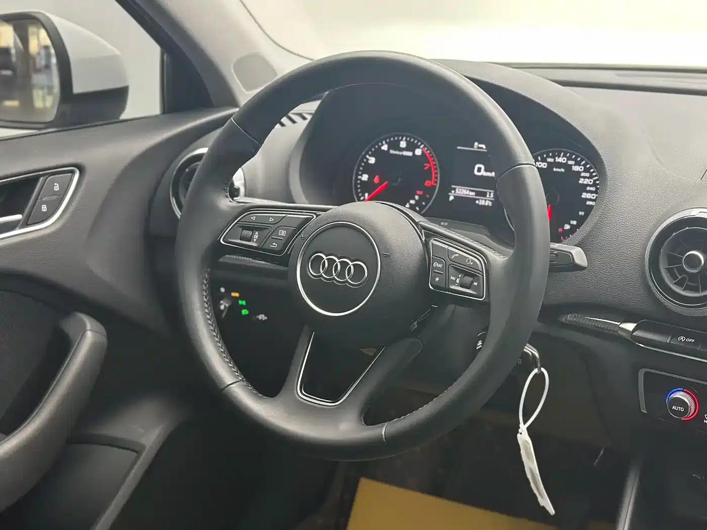 Audi A3 2019 Limousine 35 TFSI Fashion Edition (National V Emission Standard) — миниатюра 14