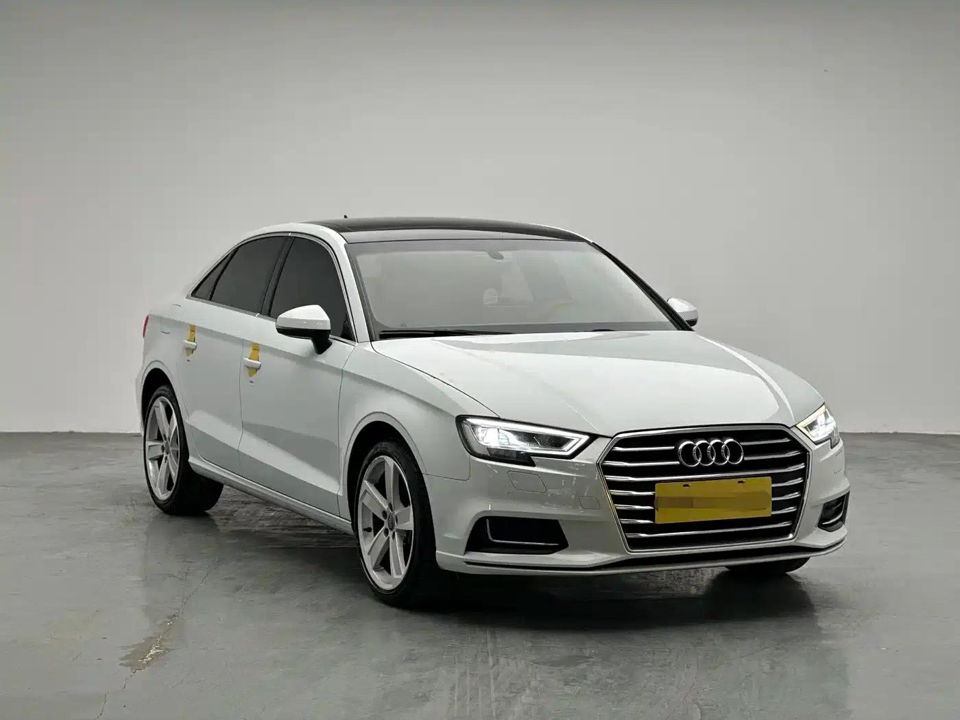 Audi A3 2019 Limousine 35 TFSI Fashion Edition (National V Emission Standard) — миниатюра 3